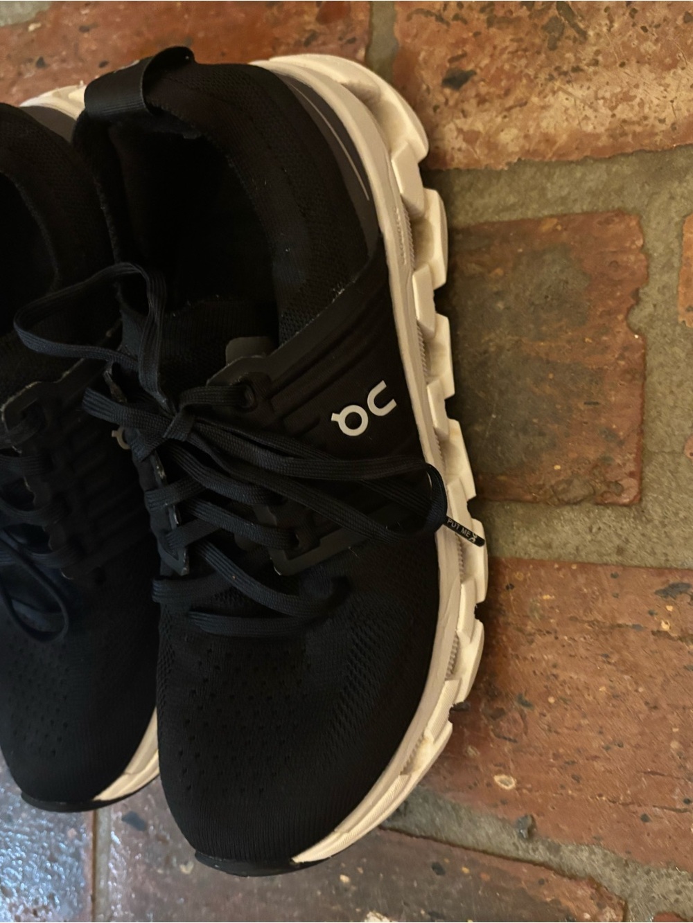 On Cloud Women's Black Running Sneakers - Picture 2 of 5